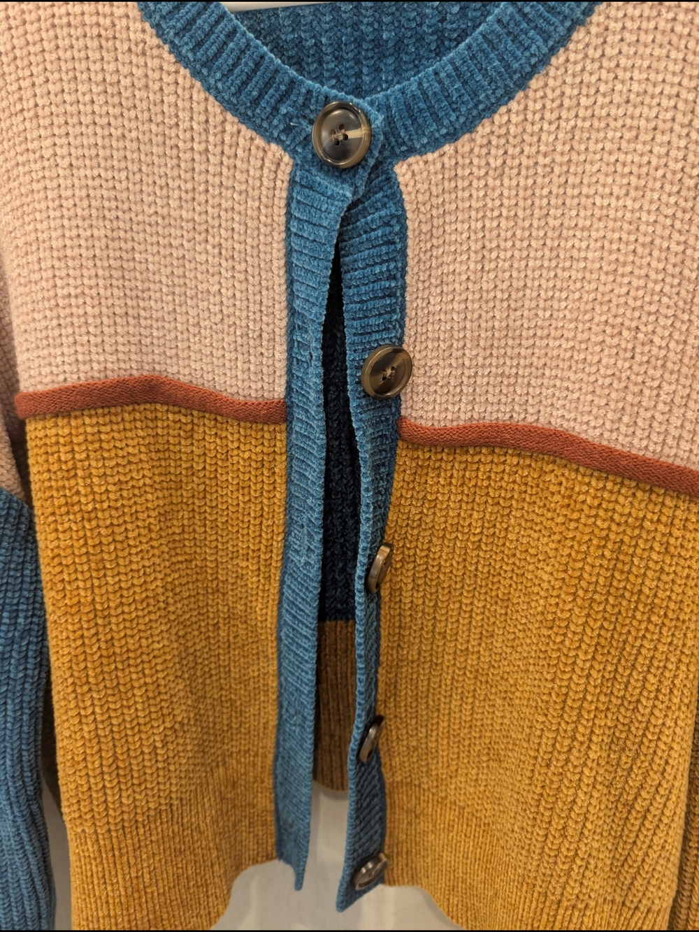 Colorblock Cardigan - Picture 4 of 4